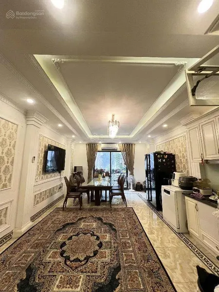 Bán nhà đền lừ, ngõ rộng, nội thất đẳng cấp, thang máy xịn