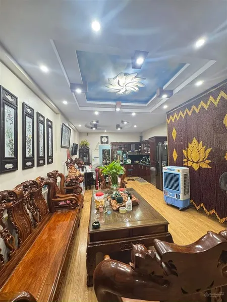Bán nhà văn cao ba đình dân xây gần hồ tây ô tô gần 85m2 5 tầng nội thất xịn giá 20 tỷ