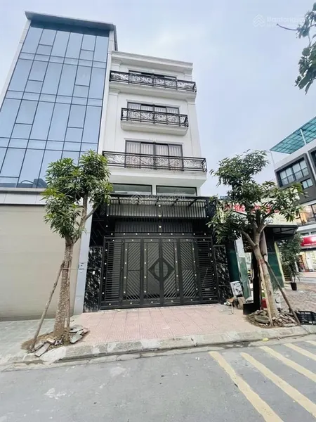 Nhà phân lô phúc lợi kinh doanh thang máy vỉa hè 2 bên. 75m2, 5 tầng, mt 6m. giá 18.6tỷ có tl