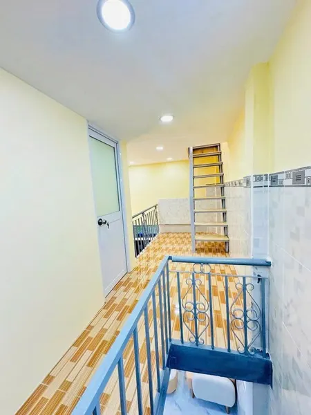 BÁN NHÀ XINH XINH ĐẸP ĐẸP HẺM 118// HUỲNH THIỆN LỘC, P.HÒA THẠNH, Q.TÂN PHÚ