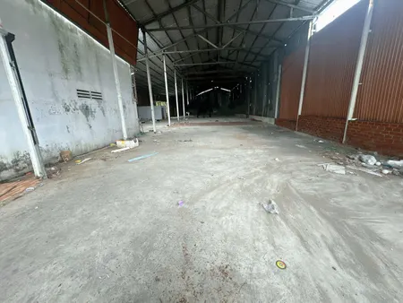 Cho thuê mặt bằng xây sẵn 600m2 mặt tiền ngay trung tâm TP Bến Tre