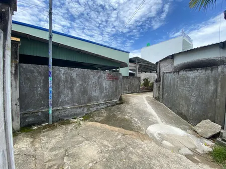 Cho thuê nhà DT : 288m2 , 3pn, 1wc , 1pk , sân vườn rộng rãi thoáng mát , không gian yên tĩnh