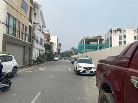 Hàng hiếm 300m2 đất việt hưng lô góc, 26m mặt đường 13.5m, 11.3m mặt ô tô tránh giá siêu êm
