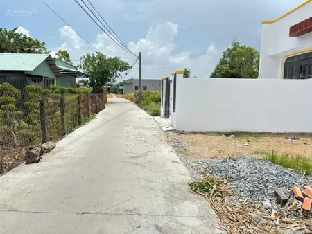 Bán gấp lô đất 150m2 đường xe hơi thông thoáng ở tân bửu gần trường học giá 1,2tỷ shr sang tên liền