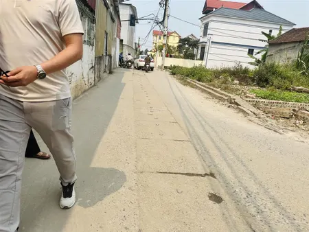 Bán 40,1m2 tổ 9 tt quang minh trục kinh doanh gần chợ, trường học