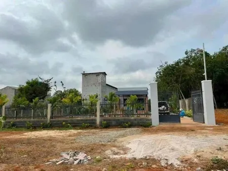 Bán lô nhà vườn đường nhánh 90 long phước 18x28m 500m2 giá 1.690 tỷ 0933 366 *** gia nhã