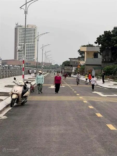 Tp.phủ lý,,, đất 5x21,,, cách sông vài chục mét,,