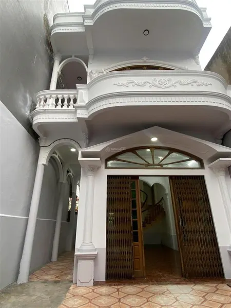 Bán 216m2 đất mặt đường 5 cũ ngay gần ngã ba sở dầu giá siêu hấp dẫn.