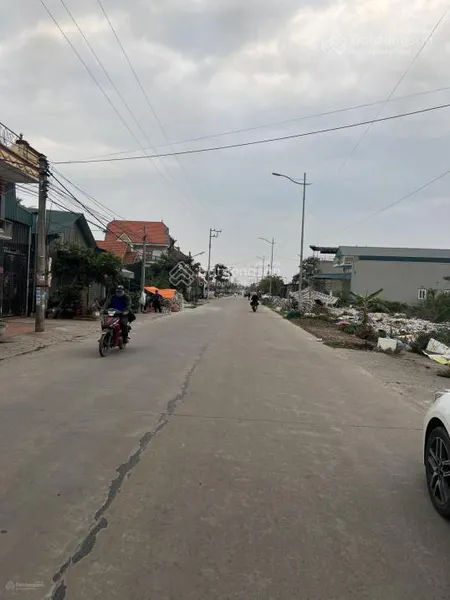 Bán 700m2 giá 7tr/m2 tại phường hà an, tỉnh quảng ninh. vị trí trung tâm....