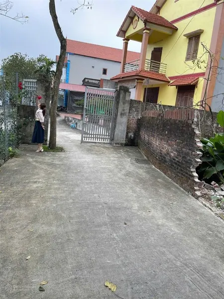 Đất đẹp đình dù vị trí lô góc ô tô vào nhà giá chỉ hơn 2 tỷ!
