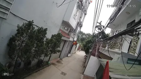 Bán mảnh đất trung tâm phường vĩnh hưng ngay gần mặt phố thanh lân , chợ ở cổng