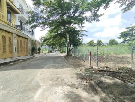 Cần bán 6x14m đất trục chính kdc ven sông nguyễn bình