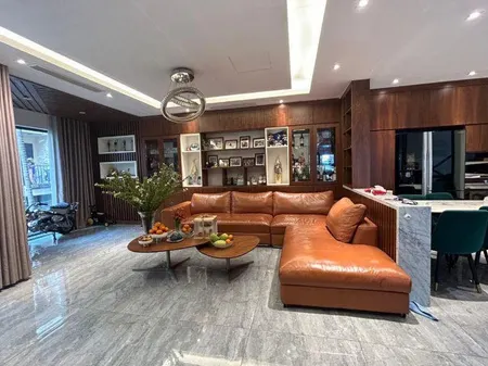 Siêu Phẩm!Láng,Mặt Đường 2 Oto,Lô Góc,Oto Vào Nhà,DT: 121m2 x 5Tầng,MT:7.5m,Giá: 44 tỷ Đống Đa
