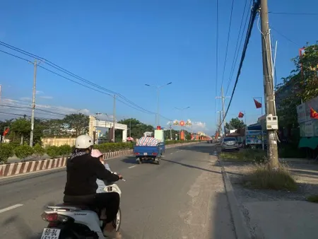 VÀNG LẠI TĂNG KỊCH TRẦN
“Thật ra thì… mua vàng lỗ hơn mua đất Ql22
