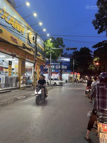 Đất mặt đường ngã tư sơn đồng , 50m2 vỉa hè 2m trục chính kinh doanh