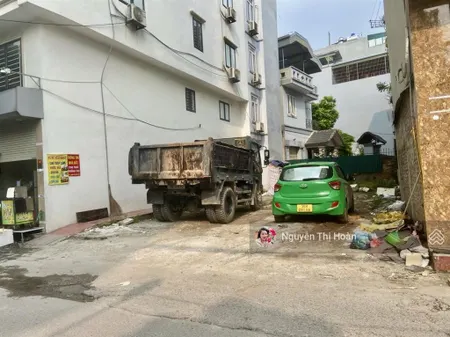 Bán mảnh đất gần louis city hoàng mai 110m2 33,4 tỷ vỉa hè ô tô tránh