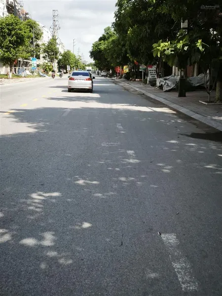 Bán đất tt hồ ô tô thông trung tâm hành chính tiện ích bạt ngàn dt100m2 chỉ 3.25tỷ