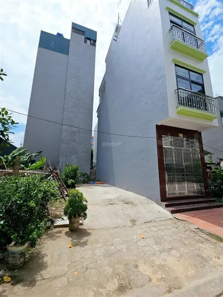 Đất vàng tu hoàng, nam từ liêm 40m, nhỉnh 8 tỷ, phân lô, vỉa hè, ô tô tránh.