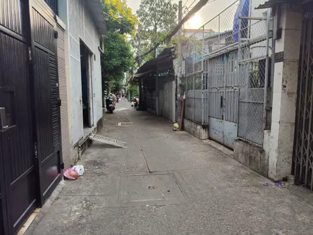 LÔ GÓC HẺM Ô TÔ. 20M RA HẬU GIANG - Q6 - 65m2- 6,5 TỶ - 4 TẦNG, Ô TÔ NẰM NHÀ