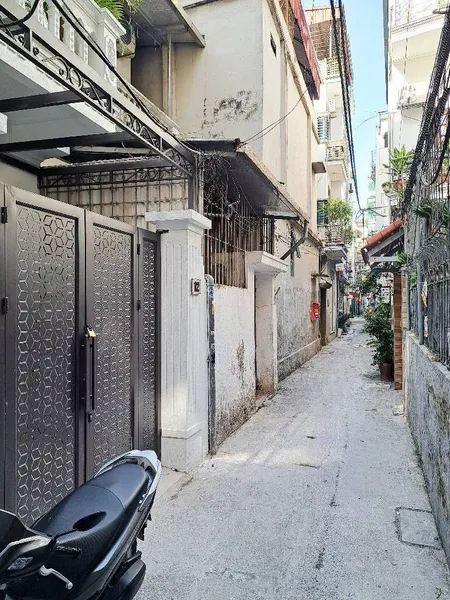 Kim Giang, nhà đẹp, ngõ rộng, gần ô tô, tiện ích xung quanh, sát đô thị định công
