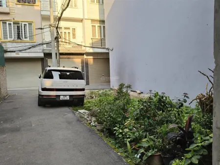 Lô góc đông ngạc ô tô vào nhà 47m mt 4m hơn 6 tỷ