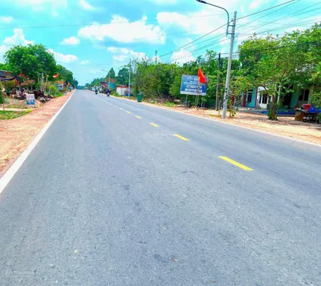 Chính chủ cần bán lô đất 10m ngang mặt tiền đường dt749b dầu tiếng tp hồ chí minh