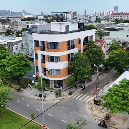 Siêu hiếm! 2 mt đường hồ nghinh 15,5m vỉa hè 7,5m hướng đông cách biển 200m giá 23 tỷ 5