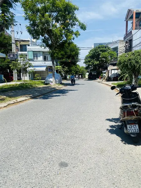 Bán 100m2 đất mặt tiền đường nhựa nguyễn xuân hữu đoạn đường đông vui sầm uất giá 4.8 tỷ
