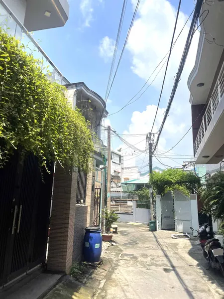 Cần bán gấp nhà lô góc Tam Hà Thủ Đức – 52m² vuông vức, SHR, giá ngộp chỉ 3.7 tỷ