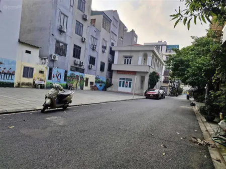 Bán đất đàm quang trung, long biên, 75m2, mt 5m, giá 21.5 tỷ, ô tô tránh, vỉa hè, sân thể thao
