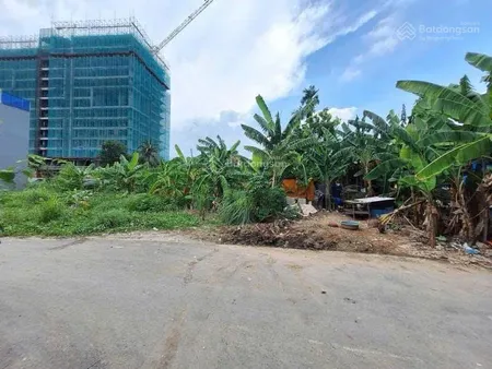 Bán lô đất lò lu trường thạnh đường 6m 200m2 thổ sát mt hơn 9 tỷ.