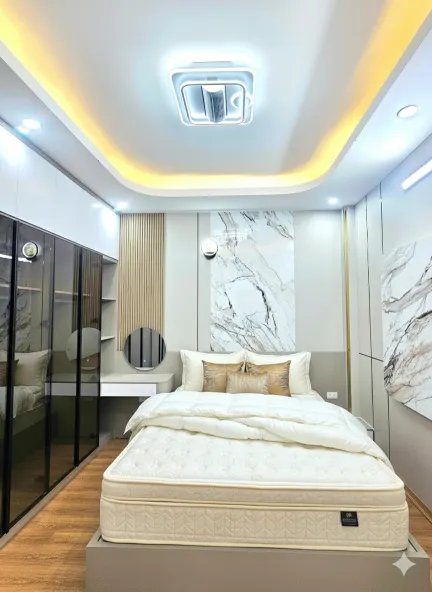 Bán nhà Trần Hữu Tước 43/39m² ngang 4m giá 10.25 tỷ Phường Đống Đa (LH: Zalo 0862299066)