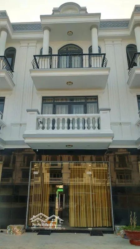 Bán Nhà Phố Thương Mại Tại Thăng Long Central City, 3.3 Tỷ, 100m2, 3pn, 4wc