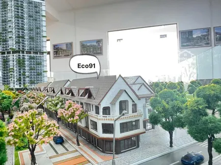 Căn áp Góc Ngoại Giao độc Quyền Vị Trí Vàng View Quảng Trường Và Mặt đường Mai Hắc đế