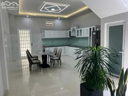 BÁN NHÀ 3 TẦNG ĐƯỜNG HUỲNH NGỌC ĐỦ ( MỚI KENG , HIỆN ĐẠI ) TẠI HOÀ XUÂN .