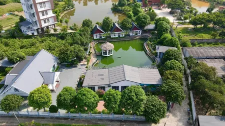 Homestay Suối Hai Sẵn Kinh Doanh Cho Thu Nhập Cao, đối Diện Trường Học-công Viên-gần Tl-hồ Suối Hai