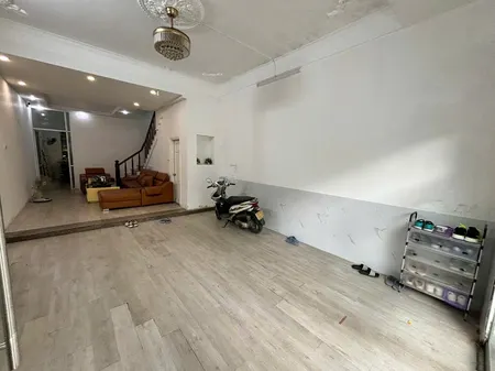 Cho Thuê Nhà Làng Việt Kiều Châu âu 80m X 4 Tầng 5 Phòng đủ điều Hòa 25tr