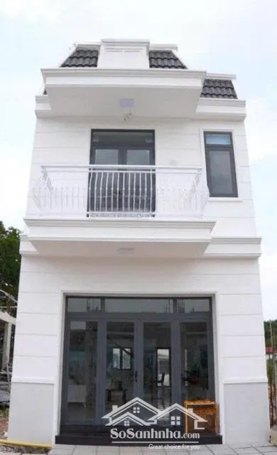 Bán Nhà Phố Thương Mại Gia Khải đồng Bộ 2 Tầng Tại Bến Cát, Tp. Hồ Chí Minh - Giá 2,4 Tỷ/ Căn