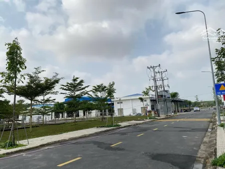 Bán đất Ngay Trung Tâm Hành Chính Bàu Bàng - Dt 75m2 - Giá 1tỷ950tr - Sổ Hồng Riêng Từng Nền