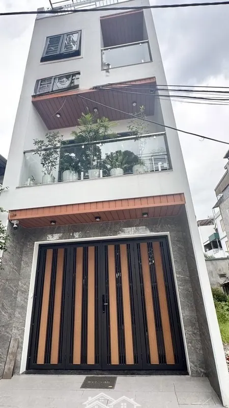 Hàng Hiếm-nhà 4 Tầng Ngọc Thuỵ- Dân Xây- Full Nội Thất- Ngõ Oto Tránh Kinh Doanh , ô Chờ Thang Máy