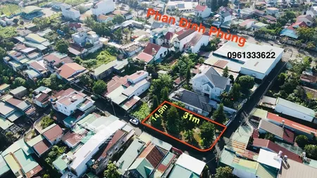 6,9 Tỷ đất Biệt Thự Góc Hẻm Nhựa Lớn Phan đình Phùng- Bảo Lộc Dt: 14,5x31(455m2)sẵn 200m2 Thổ Cư.