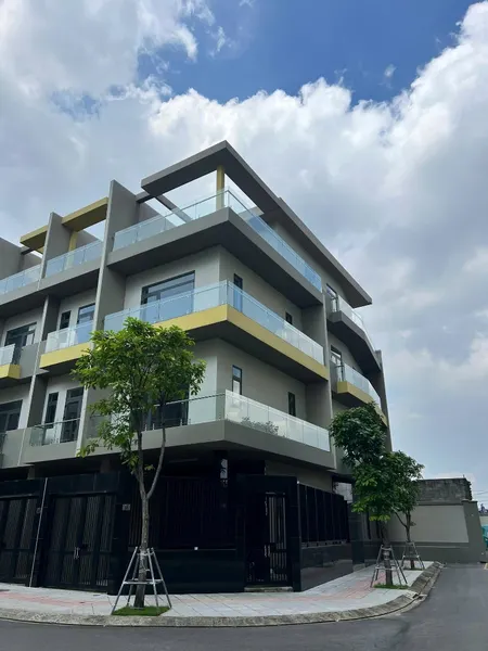 Nhà Phố Bcons Uni Valley: Vừa ở, Vừa Kinh Doanh Sầm Uất Dưới Chân 8.000 Căn Hộ