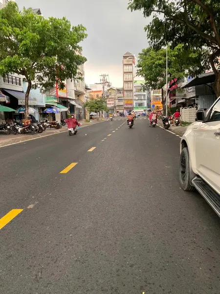 Nhà Chính Chủ Trang Bìa - Cách Mặt Tiền đường Nguyễn Văn Của 10m - 4 Tầng