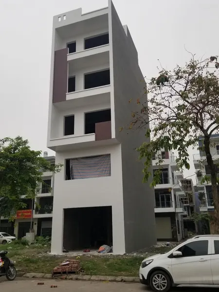 Bán Nhanh Căn Shophouse Him Lam Hùng Vương Mặt đường 33m. Giá đầu Tư Tháng Ngâu.