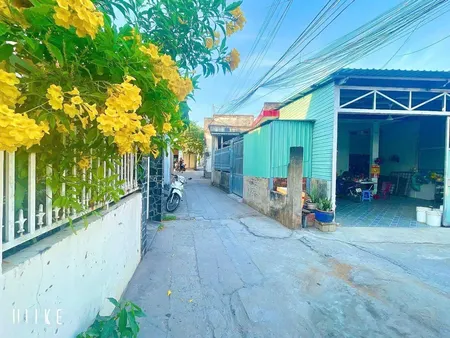 Lô Góc 2 Mặt Tiền Hẻm Xe Hơi Ngay Suối Tiên 133m Ngang 10m Bề Thế- 4,5 Tỷ
