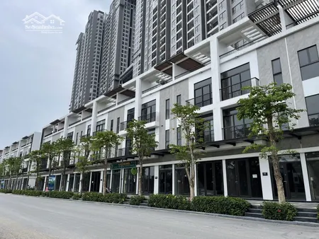 Bán Nhà Phố Vịnh đảo Ecopark View Hồ, Mặt đường Thương Mại 30m, đối Diện Sảnh Chung Cư Sky Oasis