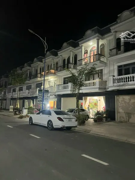 Bán Nhà Phố Thương Mại Tại Thăng Long Central City, 4,5 Tỷ, 100m2, 3pn, 4wc