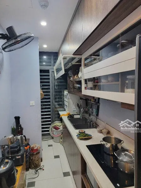 - Bán Căn Hộ Chung Cư Gold Season Nguyễn Tuân, Thanh Xuân, Siêu đẹp, 109m2, 8.2 Tỷ