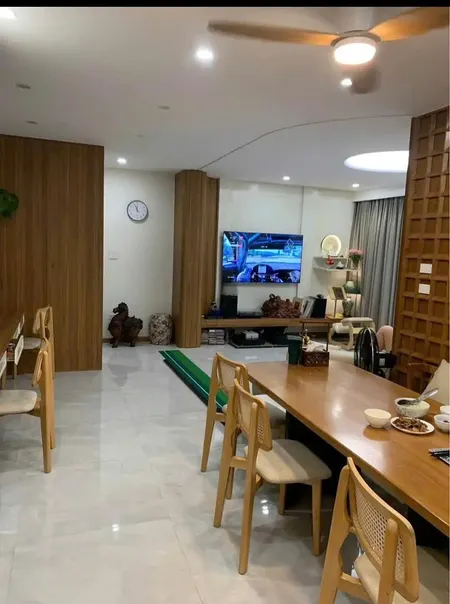 Bán Căn Hộ Bộ Khoa Học Công Nghệ Mặt Phố Nguyễn Văn Huyên, Diện Tích 100m2 Giá 7.5 Tỷ Nhà Sửa đẹp