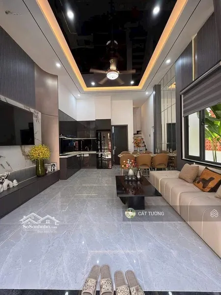 Hót ! Phố Vip Láng Hạ, Ngõ 10m ô Tô, Lô Góc, Sân Riêng, Ban Công 38m2*5t